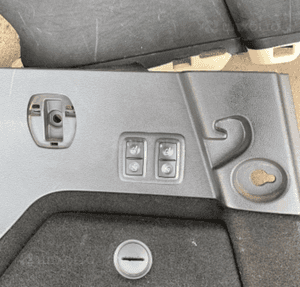 MERCEDES gl 164 boczek tapicerka bagażnika czarny 7