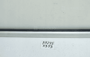 Listwa zgarniająca drzwi prawa mercedes e W238 3