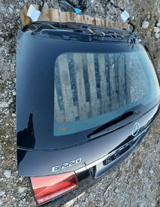 Mercedes e-klasa W212 lift kombi klapa bagażnika tył kompletna w kolor 6