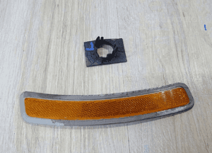 Odblask obrysówka lewa BMW G20 USA 7433785 2