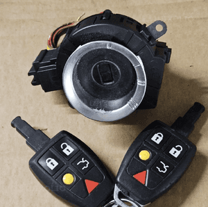 Volvo V50 S40 C30  stacyjka kluczyk 30768036 1