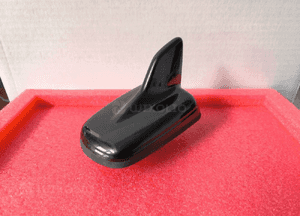 Audi OE Antena dachowa GPS 4N0035503AR Kolor Czarny X7J 1