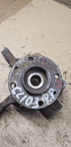 Zwrotnica prawy przód przednia prawa Renault Clio III 5