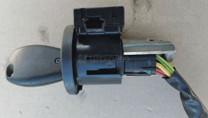 Dacia Logan I Sandero stacyjka kluczyk 2