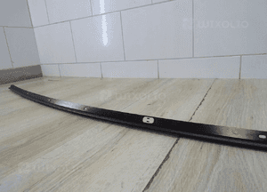 Tesla model 3 listwa dachowa prawa 1083520-40-D llu 10