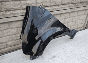 Błotnik przedni lewy toyota aygo 1 i 2005-14 2