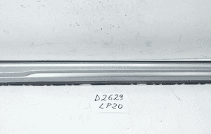 Listwa nakładka progowa prawa audi A4 B9 lift komb 4