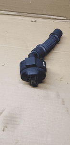 Wlew oleju korek Mercedes W245 2.0 CDI A6400100369 2