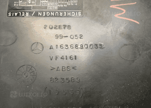 Osłona nakładka listwa progu słupka prawy przód Mercedes ML W163 A1636801080 A1636880035 7