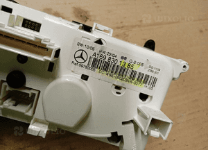 Panel nawiewu klimatyzacji klimy Mercedes W169 A1698301385 3