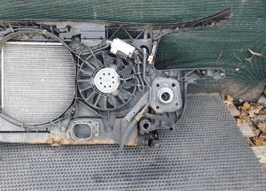 Pas Przedni Wzmocnienie Czołowe Zderzaka Chłodnice Wentylator 2.5 TDI V6 AUDI A4 B6 25