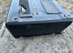 Mercedes 447 vito v klasa metris Eqv podstawa fotela skrzynka  obudowa  plastik mocowanie skrzynka 7