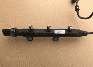 Listwa wtryskowa z czujnikiem E4 7H2Q-9D280-CD Land Rover Discovery 3 III / Range Rover Sport 2.7 TDV6 1