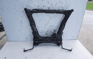 Sanki trawersa nissan qashqai i J10 1.5 dci
