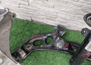 ZWROTNICA WACHACZ AMORTYZATOR BMW 1 F40 3