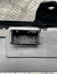 Audi A5 wzmacniacz bang olufsen 8F0035223C 8