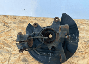 BMW X3 E83 zwrotnica przód Prawy - 16508 1