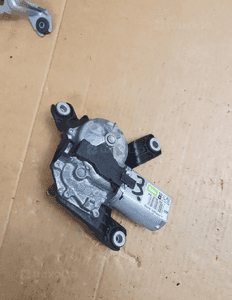 SILNICZEK WYCIERACZKI KLAPY OPEL CORSA D 53027312 5
