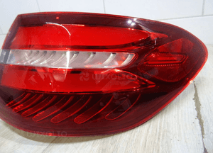 A2539061200 lampa tylna prawy tył led glc W253 usa 3