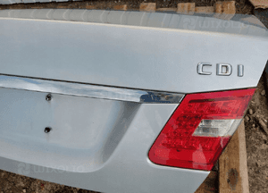 Mercedes W212 sedan klapa bagażnika kompletna 3