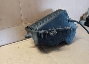 Obudowa filtra powietrza VW Golf IV 4 1J0129614A 3