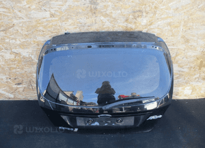 Klapa tylna tył ford fiesta MK7 zetec 1