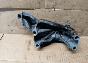 Łapa mocowanie silnika VW Golf IV 036199275R 5