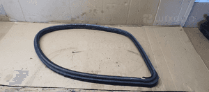 Uszczelka szyby lewy tył tylna lewa Mercedes GL X166 W166 A1666808900 A1666806501 5