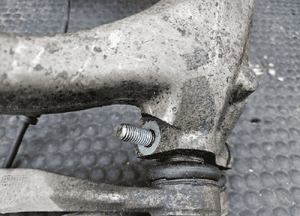 Zwrotnica 8E0258F 8E0407242B Zawieszenie Piasta Czujnik ABS Przednia Przód Prawa AUDI A4 B6 B7 29