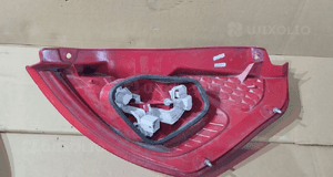 LAMPA LEWA TYŁ TYLNA FORD FIESTA MK7 2