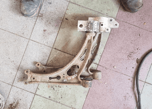 wahacz prawy przód audi a 3 8 p