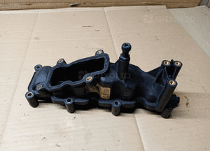 Kolektor ssący lewy Audi A6 C6 2.7 TDI 059129711AF 3