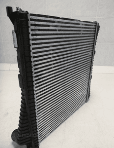LAND ROVER DISCOVERY 4 3.0 CHŁODNICA INTERCOOLER 6