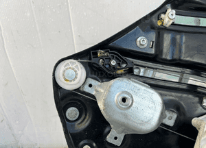 PODNOŚNIK SILNICZEK SZYBA LEWY TYŁ 7128385 7198047 7198049 BMW 3 E93 Cabrio 8