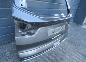 Klapa bagażnika tylna tył ford kuga MK2 ii lift vignale 2016-2019 8