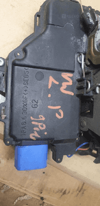 Zamek lewy przód przedni VW Skoda Seat 9 PIN 5
