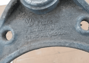 Wahacz prawy przód przedni przód górny VW Touareg 7L0407047A 3