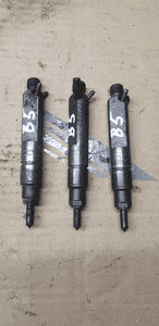 Wtrysk wtryskiwacz paliwa VW Passat B5 1.9 TDI 028130201T 1