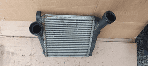 Intercooler chłodnica intercoolera VW Touareg 3.0 TDI 7L6145804 2
