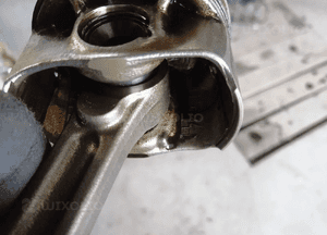Tłok z korbowodem korbowód Renault Dacia 0.9 TCE H4B 4