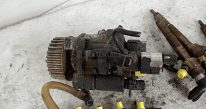 RENAULT NISSAN 1.5 DCI pompa wtryskowa wtryski komplet 8200821184 / 8200842205 2