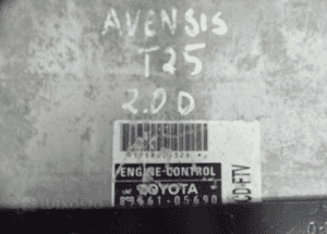 Sterownik komputer 8966105590 toyota avensis T25 2