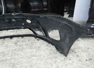 Toyota avensis T27 lift z kratką zderzak przedni 5