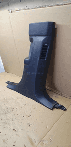 Osłona poszycie słupka prawa Audi A8 D3 4E0819704C 2