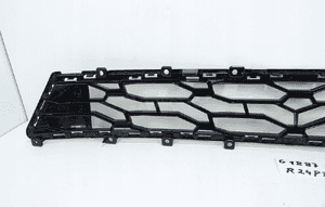 Hyundai tucson iv n-line lift 2024- atrapa kratka środkowa zderzaka przód 5