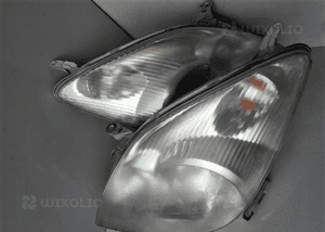 Toyota corolla verso lampa przód prawa lewa anglik 1