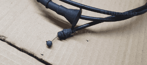 Linka dźwignia rączka otwierania maski Opel Zafira C 20836103 3