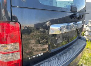 Jeep liberty cherokee kk klapa idealna w kolor 5