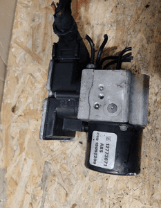 Pompa hamulcowa abs opel vectra c opel signum 1.9 cdti 15113909 3