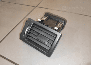 MERCEDES C-KLASA W204 LIFT KRATKI KRATKA NAWIEWU LEWA PRAWA BDB 3